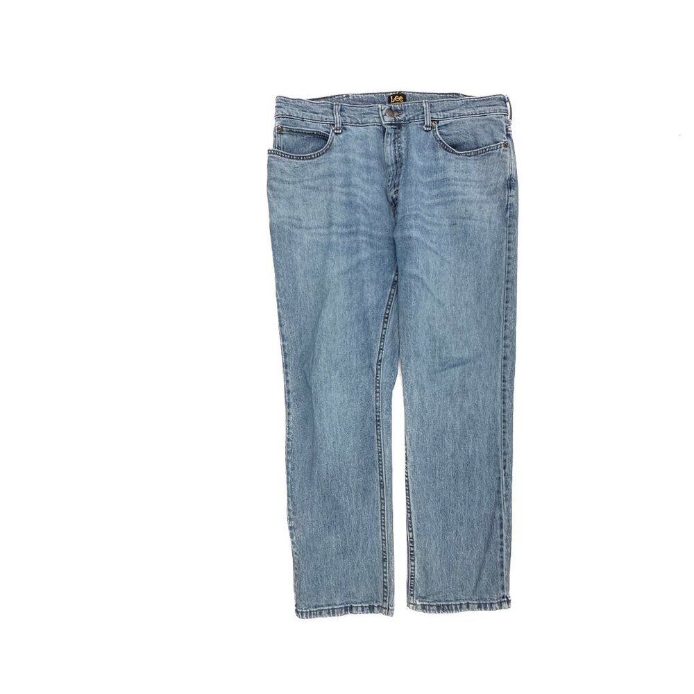 Lee Relaxed Fit Straight Leg Men's size 36x30 Medium Wash Blue Denim‎ Jeans